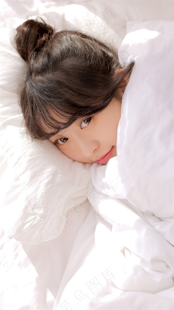 男生把坤坤叉入女生下部